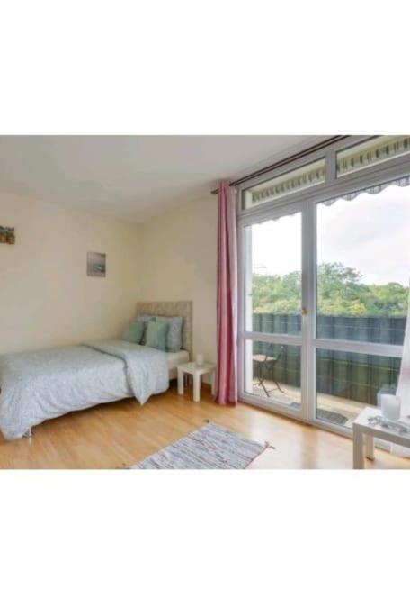 3 Ch 7 Personnes Calme Proche Paris Apartment Ris-Orangis Exterior photo
