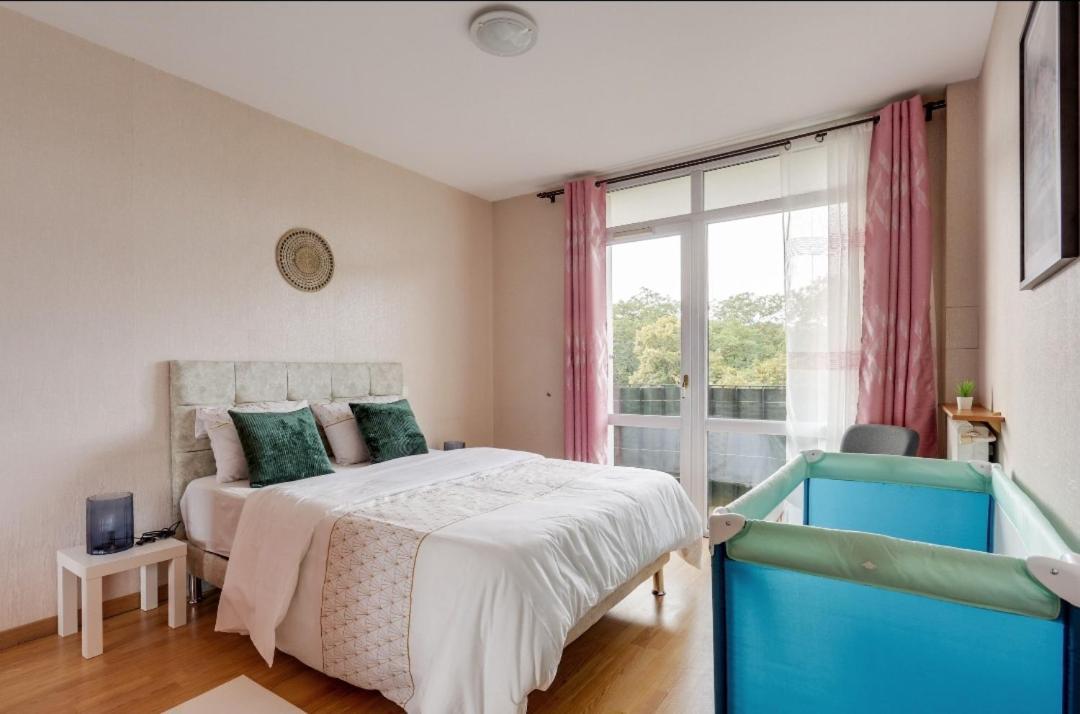 3 Ch 7 Personnes Calme Proche Paris Apartment Ris-Orangis Exterior photo